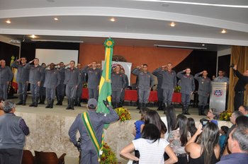 Bombeiros, personalidades e ex-comandantes foram homenageados alt
