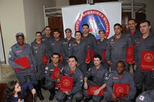 Formatura do Projeto Bombeiros Mirim title=