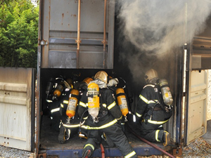 Bombeiros participam de instrução no simulador alt