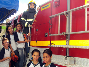 Futuros Bombeiros Mirins alt