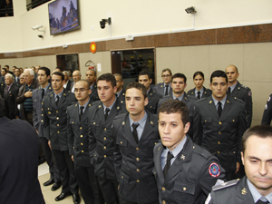 Militares do Corpo de Bombeiros são homenageados com reunião especial na Câmara Municipal alt