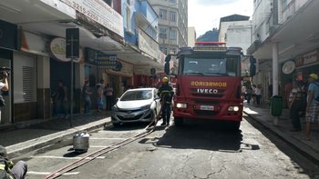 Equipes orientaram proprietário sobre os cuidados para evitar vazamentos alt