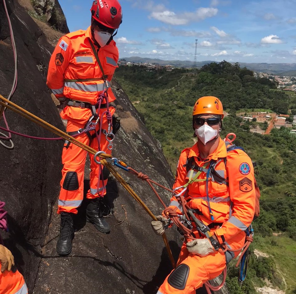 Curso de Técnicas Verticais e Autorresgate para Bombeiros