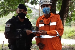 Bombeiros participam de treinamento com produtos perigosos