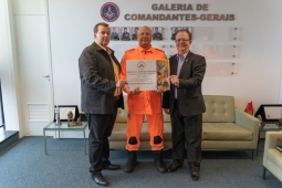 CBMMG recebe materiais históricos da Assessoria Mineira de Imprensa