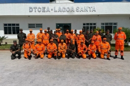 Militares do Bemad se capacitam para combate a incêndio em aeronave
