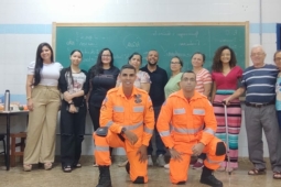 Bombeiros realizam treinamento de primeiros socorros a seus familiares