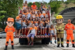 Bombeiros nas Escolas é sucesso em Teófilo Otoni