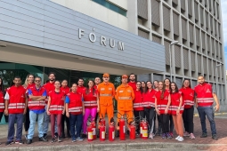 Bombeiros de Janaúba realizam formação de brigada florestal