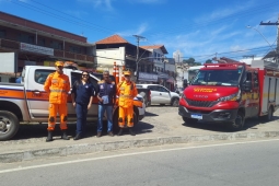 Bombeiros de Barbacena realizam Operação Guarda Chuva em Barbacena