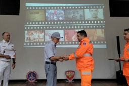 2º COB presta homenagem à militares da reserva há 30 anos