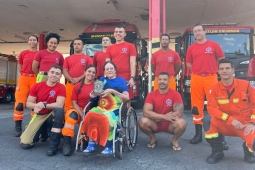 Vítima de incêndio retorna ao 3º Batalhão de Bombeiros para agradecer militares