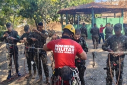 Corpo de Bombeiros Militar realiza treinamento conjunto com a 4ª Região Militar do Exército Brasileiro
