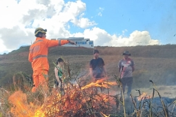 Corpo de Bombeiros de São Lourenço realiza treinamento “ Programa Minas Contra o Fogo”