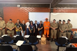Bombeiros realizam curso de primeiros socorros no Colégio Tiradentes em Montes Claros