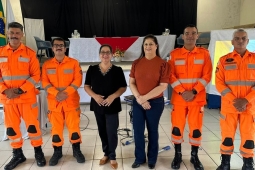 Pelotão João Pinheiro recebe aula inaugural da 1ª Turma do Projeto Bombeiro Mirim